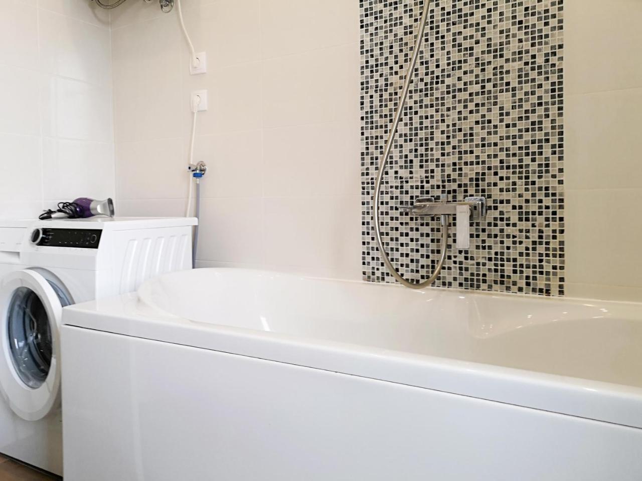 Filinhome Stefanovica Suite 9 نوفي ساد المظهر الخارجي الصورة
